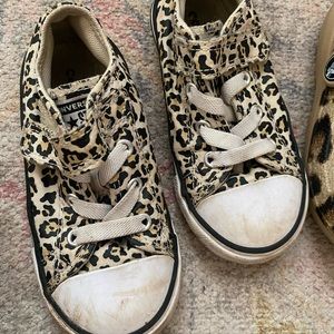 Converse toddler cheetah